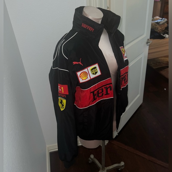 Ferrari Jacket Medium/Large - Picture 2 of 3